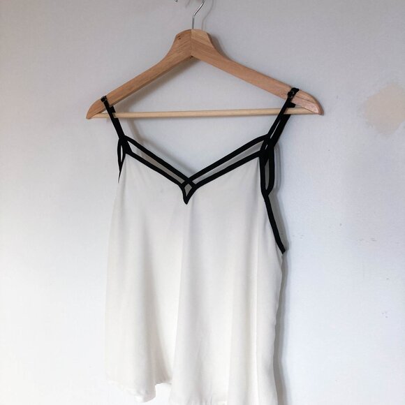 Brandy Melville Tank Top - Picture 4 of 11
